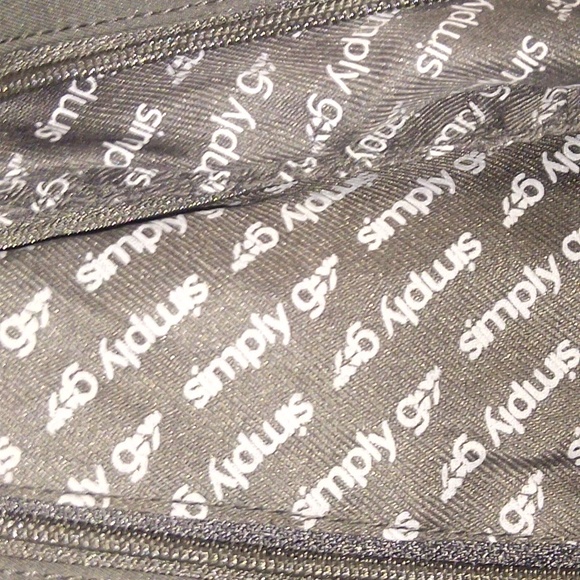 Simply Go Black and Brown Shoulder Bag - Picture 6 of 6